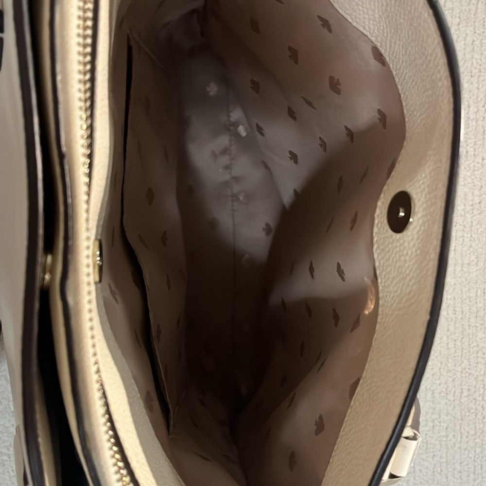 Kate Spade Purse - Picture 4 of 7